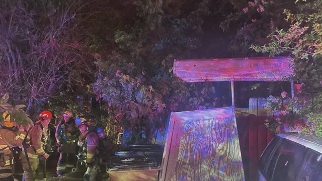 East Austin structure fire, cause under investigation