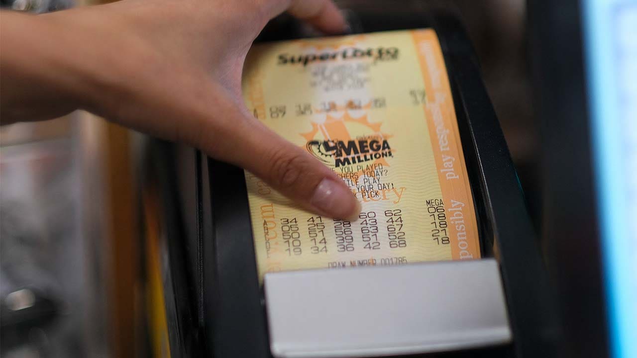 Mega Millions jackpot: If you win the lottery in Florida, your identity  will be revealed after 90 days