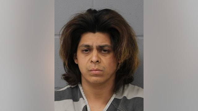 2 men attempt to rob North Austin fireworks stand, 1 suspect still at large