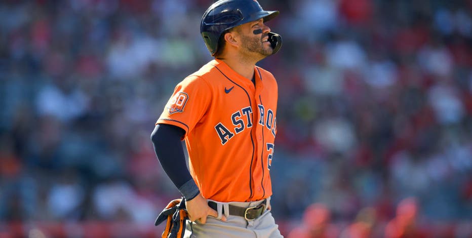 Astros' Jose Altuve gets nicked by pitch, booed in spring debut - Chicago  Sun-Times