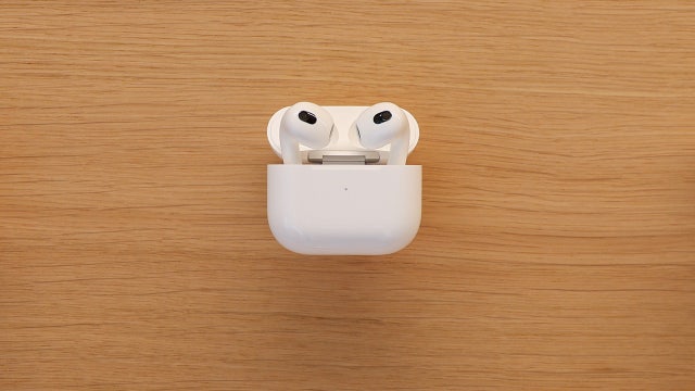 Apple AirPods help find stolen vehicle with dog in it