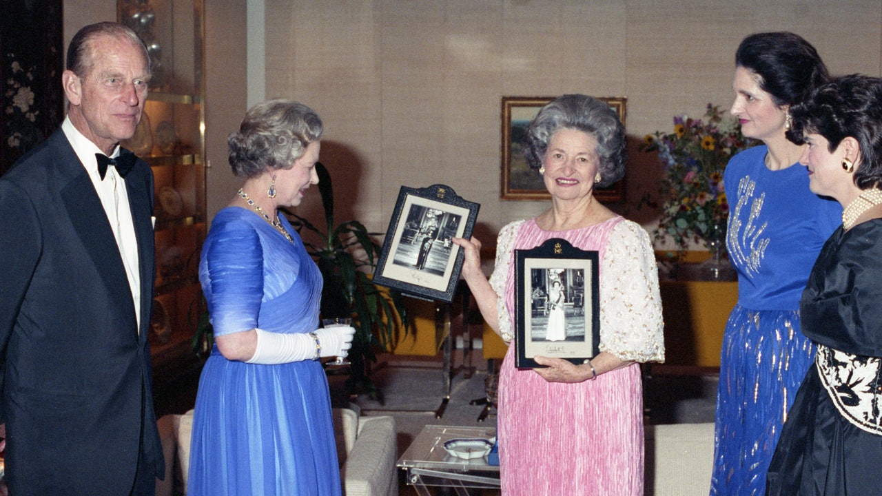 Queen Elizabeth II: Luci Baines Johnson, Daughter Of Lyndon Johnson ...