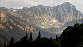 Colorado climber dies after falling 900 feet from Capitol Peak