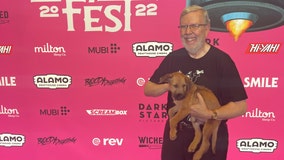 Film critic Leonard Maltin meets furry namesake at Fantastic Fest 2022