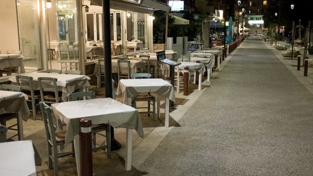 Texas restaurant owners fill gaps while struggling to find employees