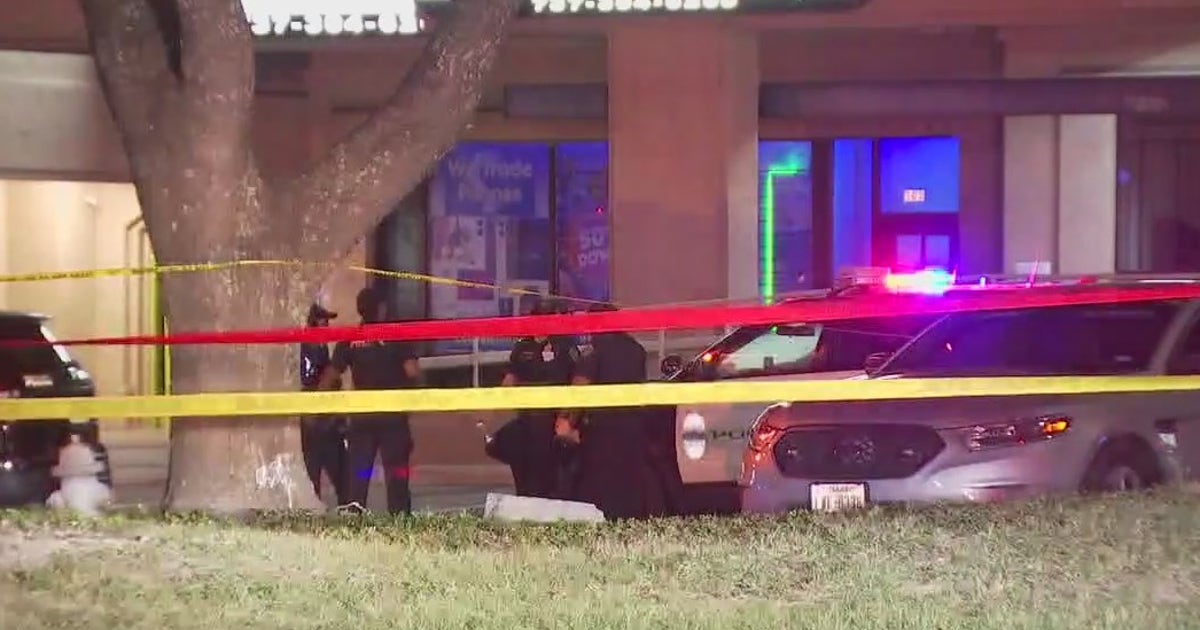 5 officers on administrative leave following shooting at North Austin ...