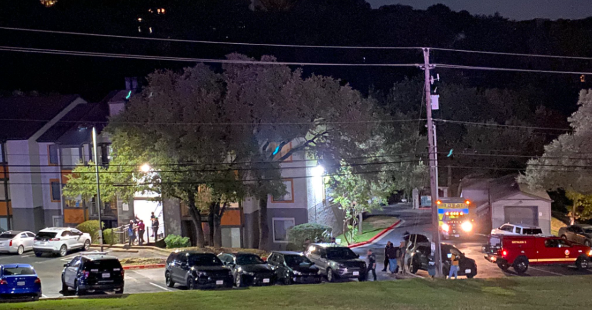 Suspect arrested after barricading himself in North Austin apartment ...