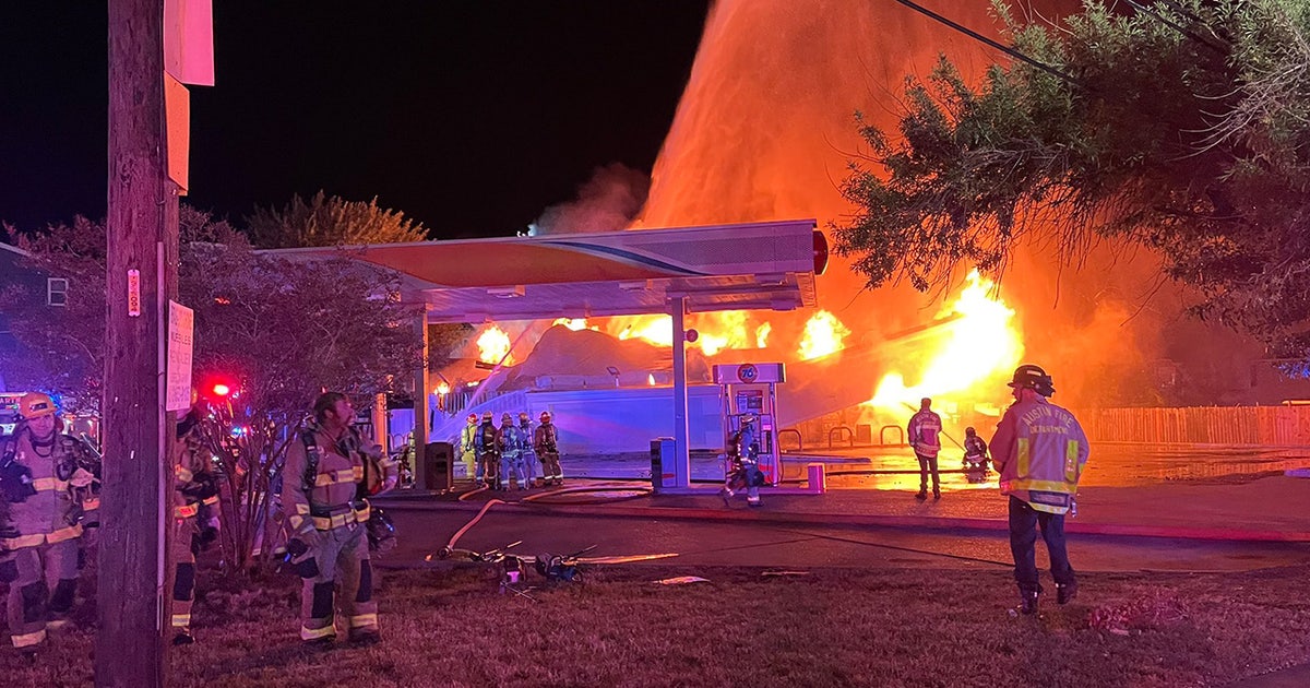 Fire at convenience store and gas station in South Austin | FOX 7 Austin