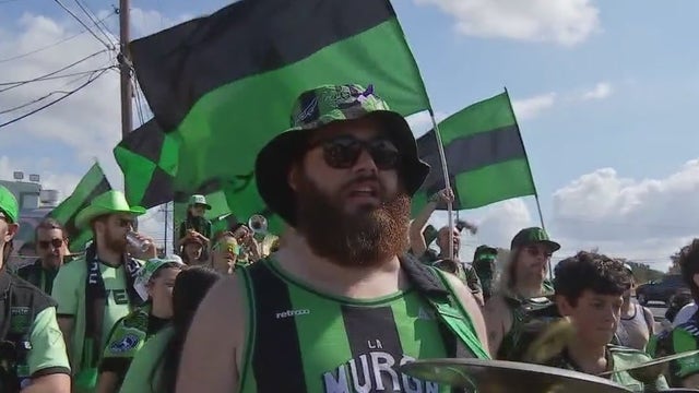 Fans fill Q2 Stadium with verde and black for Austin FC's first MLS playoff game