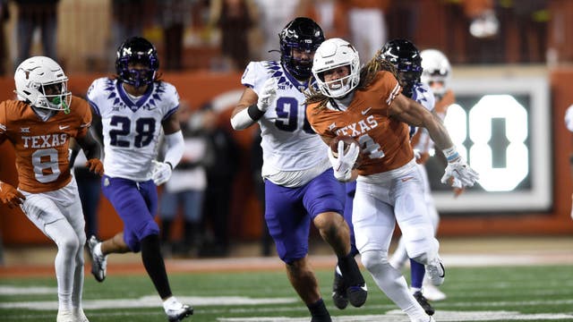 Texas Longhorns favored to win Alamo Bowl against Washington Huskies