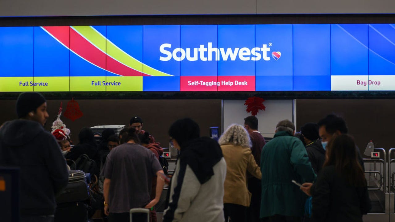 USDOT To Examine Southwest Airlines As Flight Cancelations Continue   GettyImages 1245833369 