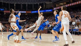 Carr scores 19, No. 2 Texas beats No. 7 Creighton 72-67