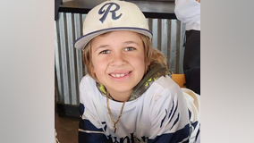 Baseball community rallies behind 7-year-old in hospital following crash