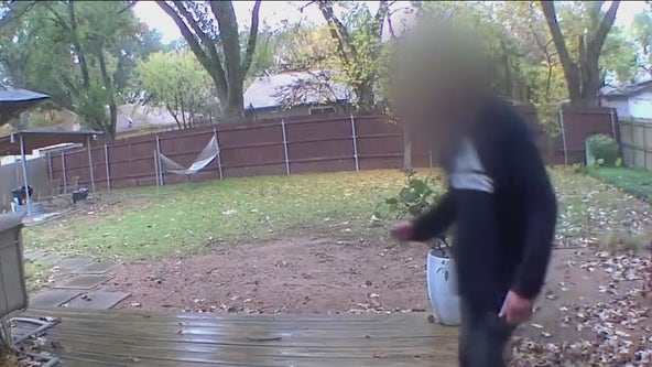 VIDEO: Man walks inside North Austin home while homeowner is inside, steals from fridge