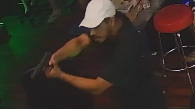 Game room in North Austin robbed, police need help identifying suspects