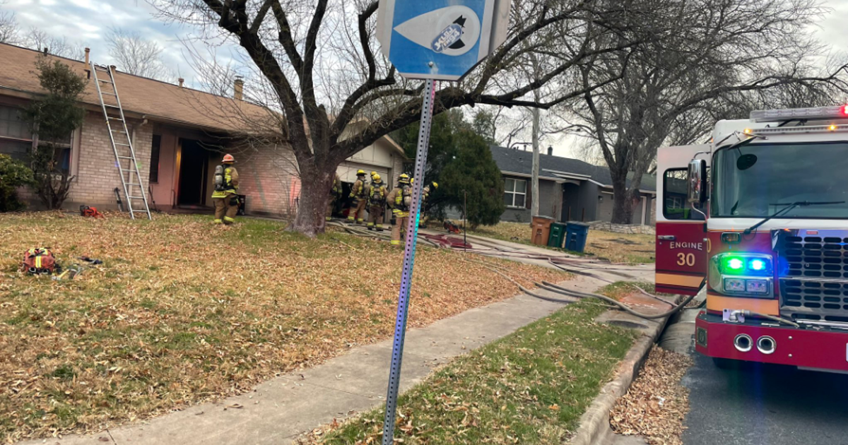 One rescued from fire in North Austin boarding house | FOX 7 Austin