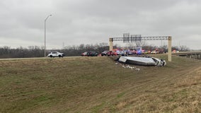 Travis County deputy pinned under 18-wheeler tire while assisting another driver, sheriff says