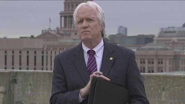 Austin gas station shooting: Local attorney says suspect should not have been arrested