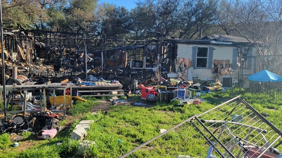 Leander family loses everything in house fire during Texas ice storm