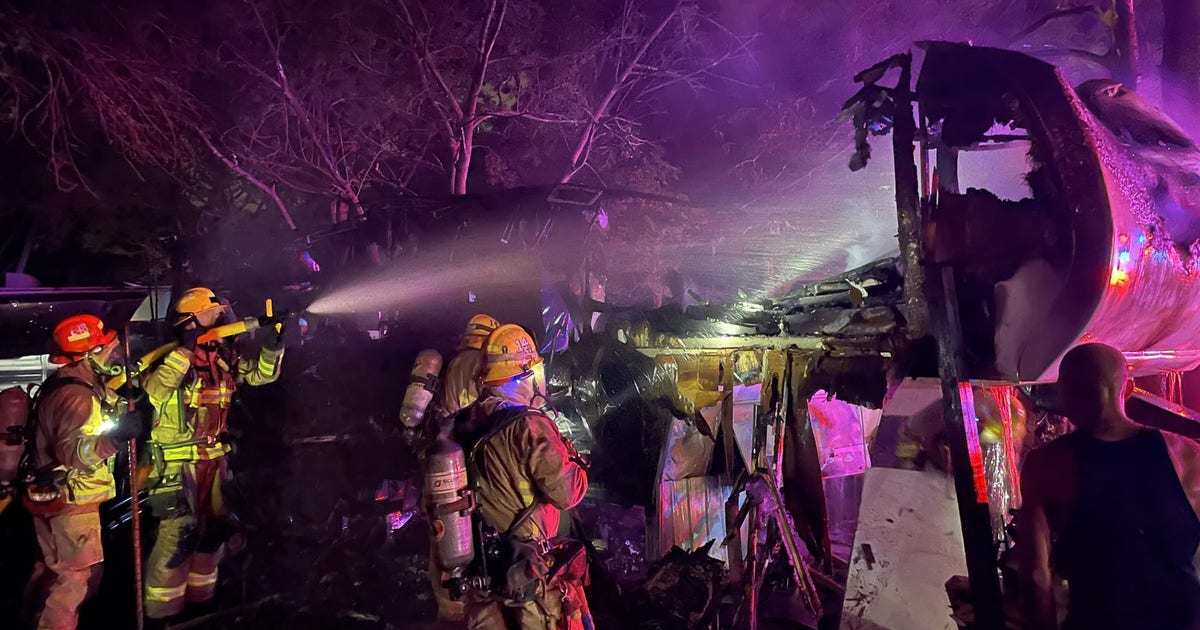 AFD responds to RV fire in East Austin | FOX 7 Austin