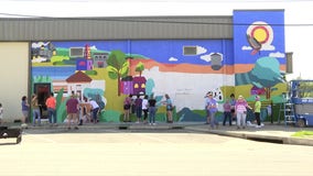 Williamson County celebrates 175th anniversary with a mural