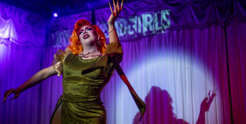 Texas can enforce drag show ban, federal court decides