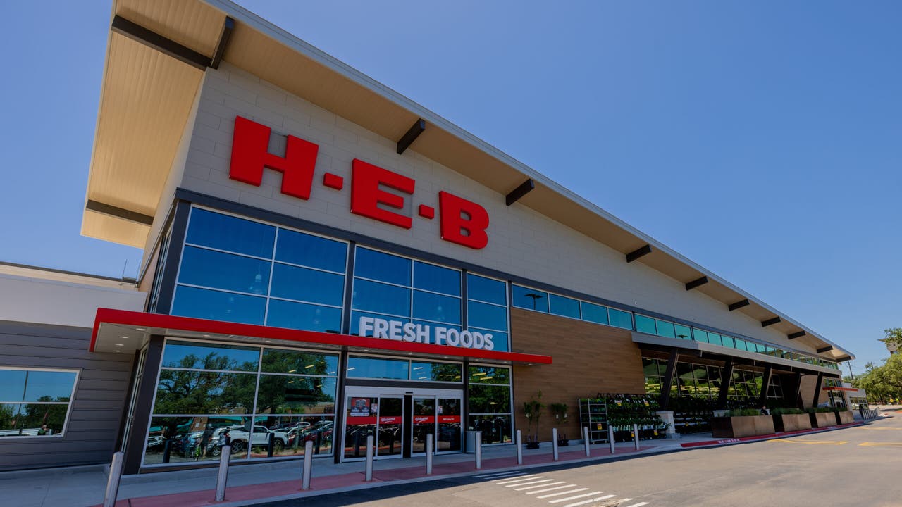 H E B unveils newly renovated North Austin store