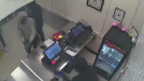 VIDEO: 4 armed robbers hit Mr. Gatti's Pizza in Kyle; police investigating