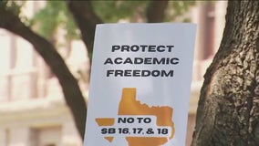 Texas professors, students rally against proposed end to university tenures