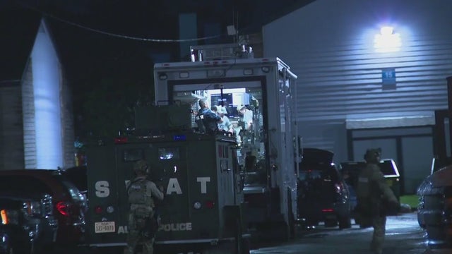 SWAT situation in North Austin prompted by armed robbery