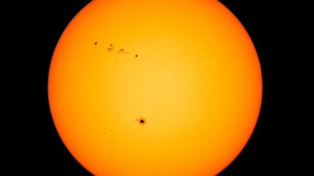See the giant sunspot estimated to be about 4 times larger than Earth