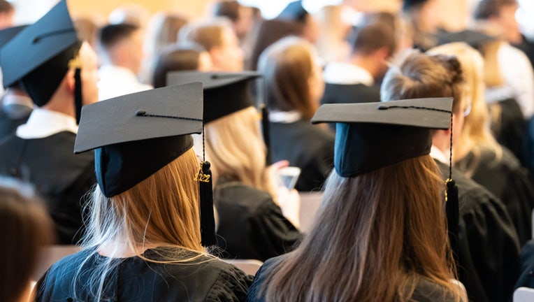 College-graduates2.jpg