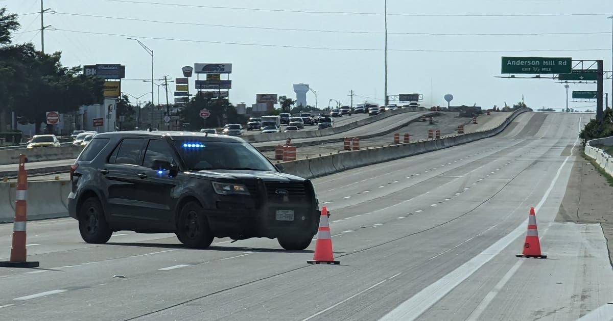 1 dead, APD officer injured following crash in North Austin | FOX 7 Austin