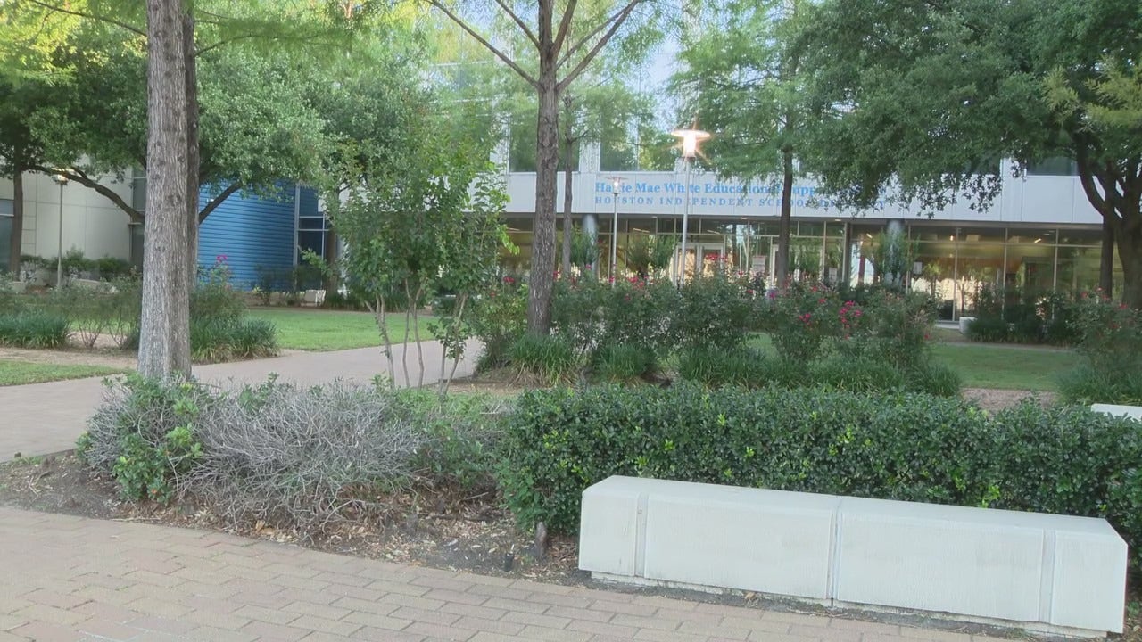 TEA takeover of Houston ISD: New Superintendent Mike Miles, board of managers announced - Vimarsana News