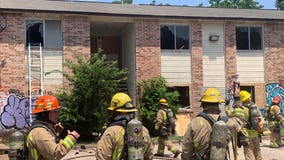 Austin firefighter evaluated for heat-related issue while responding to apartment fire