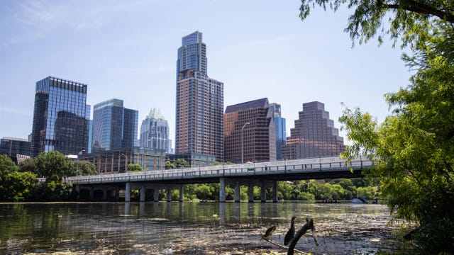 City leaders provide update on Austin's response to dangerous heat