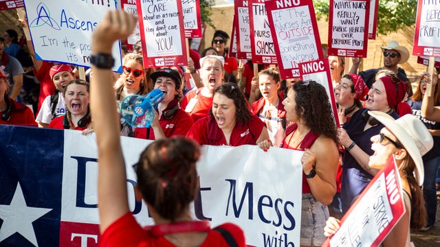 Hundreds of Ascension Seton nurses go on strike in Austin