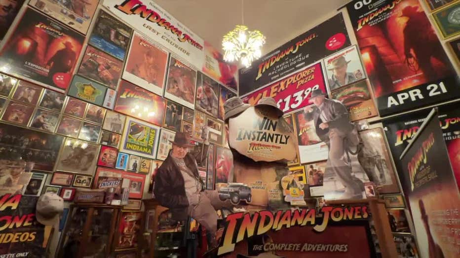 INDIANA-JONES-SUPERFAN-PKG_WITId80c_146_mxf_00.01.17.18.jpg