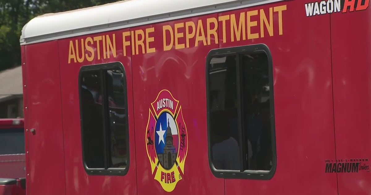 Austin, Manchaca fire crews respond to house fire | FOX 7 Austin