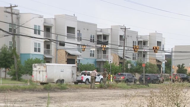 Shooting suspect arrested following SWAT standoff in Northeast Austin