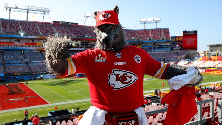 Kansas-City-Chiefs-superfan.jpg