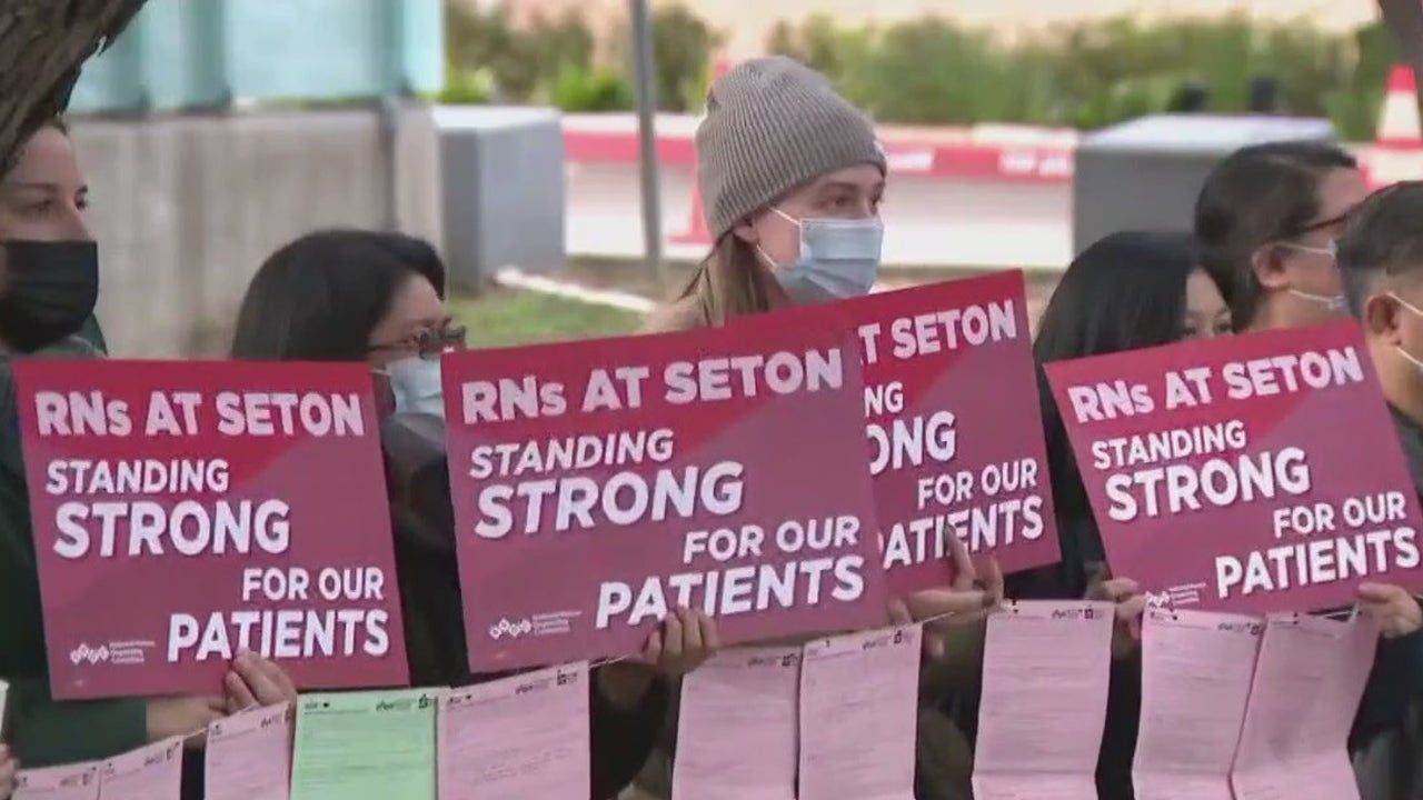 Ascension Seton nurses confront hospital directors in downtown Austin Ascension Seton nurses confront hospital directors in downtown Austin