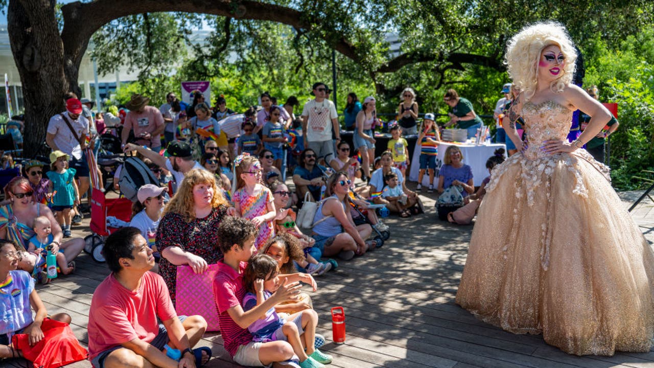 ACLU files lawsuit to block Texas ban on drag performances ACLU files lawsuit to block Texas ban on drag performances