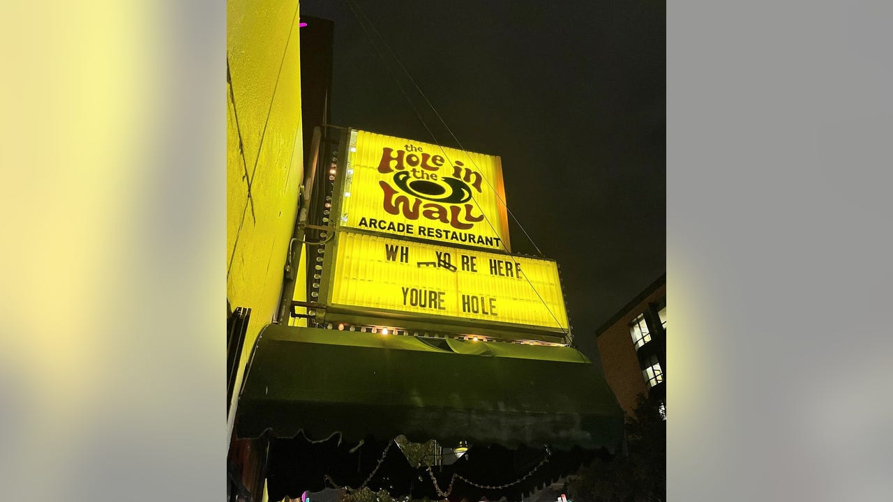 The Hole in the Wall signs 20-year lease with help from City