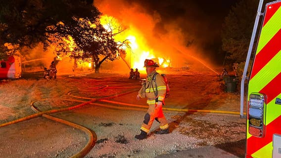 6 agencies battle house fire in Lago Vista