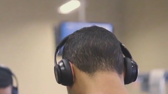 More young people suffering from early onset hearing loss, expert says