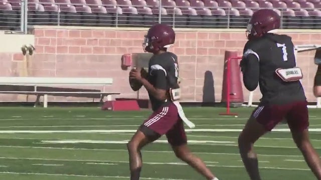 Texas State football coach GJ Kinne still deciding on starting quarterback