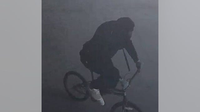 APD investigates after man pulls gun out on victim demanding money in North Austin