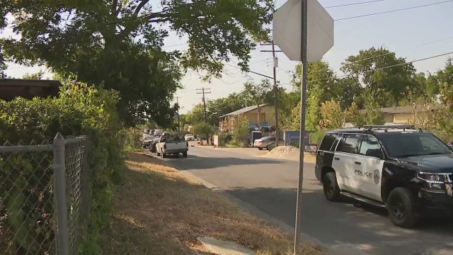 Austin police investigating SWAT incident at north Austin apartment complex