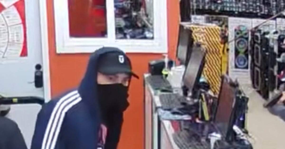 Manor police need help identifying armed robbery persons of interest ...